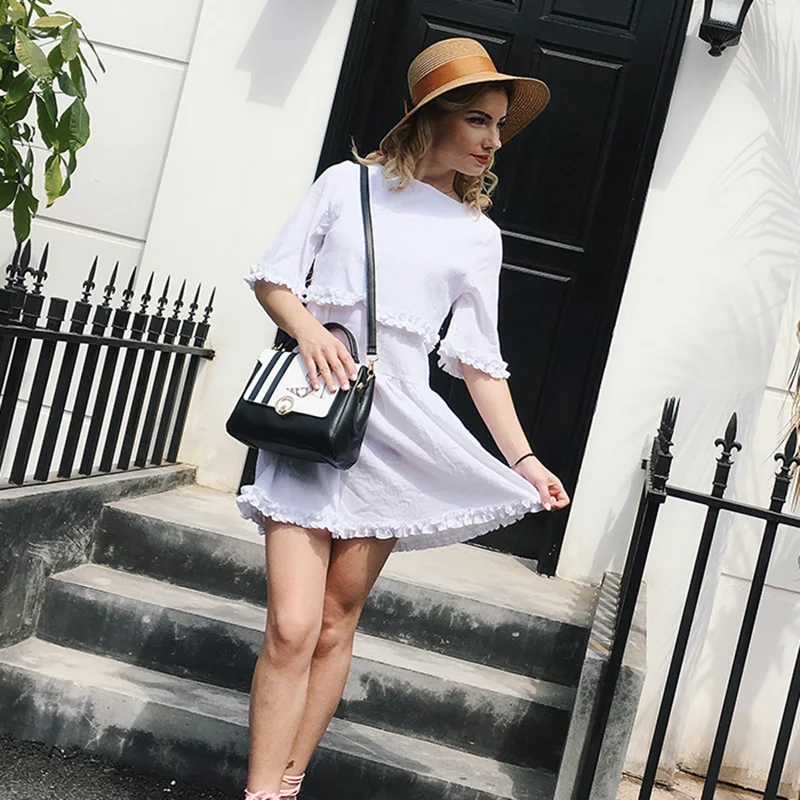 

2019 explosion models women's European and American white round neck short-sleeved big swing dress holiday beach dress