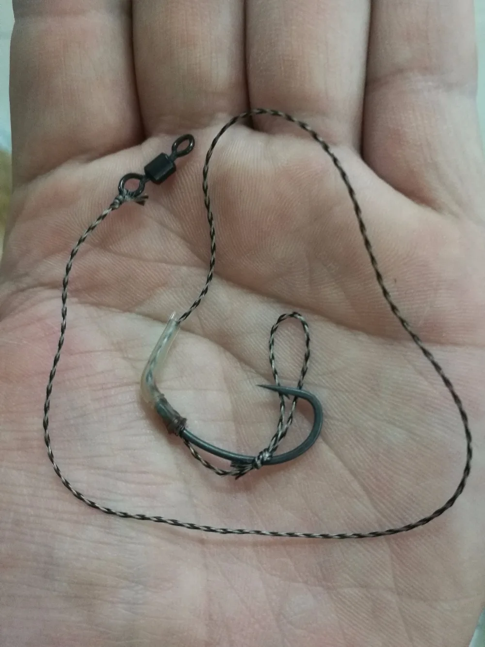 5 x Carp Fishing Claw Rigs 25 LB Line Curve Shank T Micro Barbed Hooks ... - 5 X Carp Fishing Claw Rigs 25 LB Line Curve Shank T Micro BarbeD Hooks Non