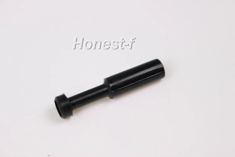 

Pneumatic Push to Connect Fitting 1/4" OD Tube Plug Connector