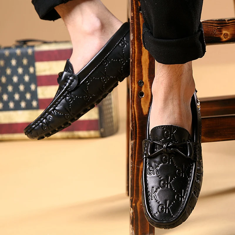 ALCUBIEREE/новые осенние мужские повседневные лоферы; удобная обувь для вождения на плоской подошве; Мужские дышащие Мокасины без застежки; прогулочная обувь