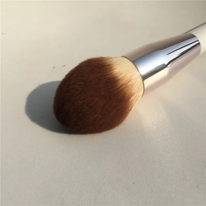 Lamer Powder Brush _ 3
