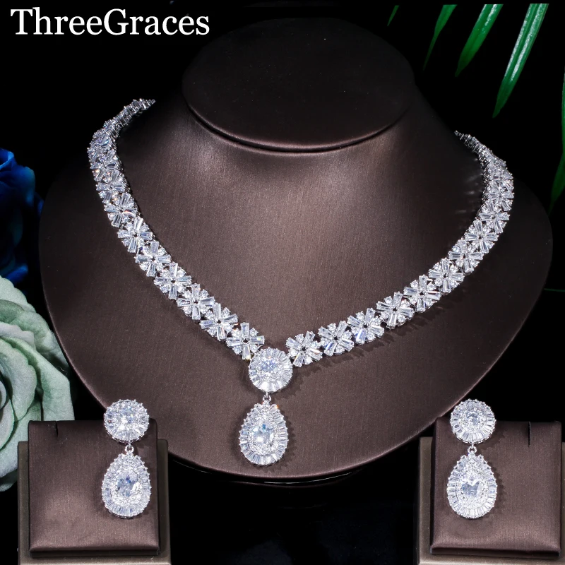 

ThreeGraces Luxury European Style Engagement Party Jewelry Cubic Zirconia Crystal Big Necklace and Earrings Sets for Women JS030