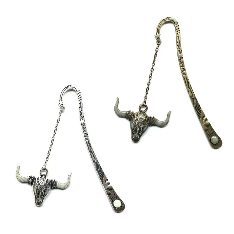 

Bull Demon Domineering Cow Head Pendant Retro Luminous Bookmark Retro Metal Stars Moon Engraving Pattern Elegant Beautiful Hairp