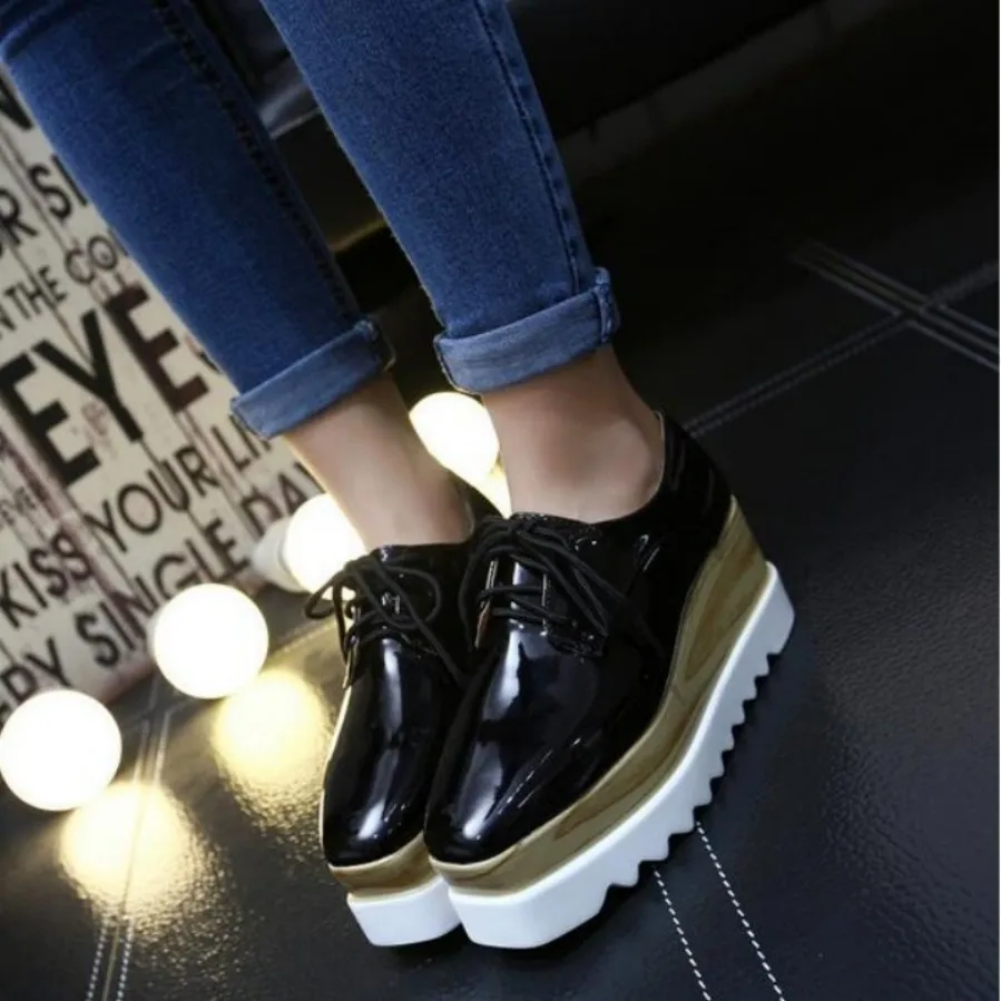 

2017 new brand Women Platform Oxfords Flats Shoes Patent Leather Lace Up Squre Toe Luxury Brand Beige Black Creepers zapatos p