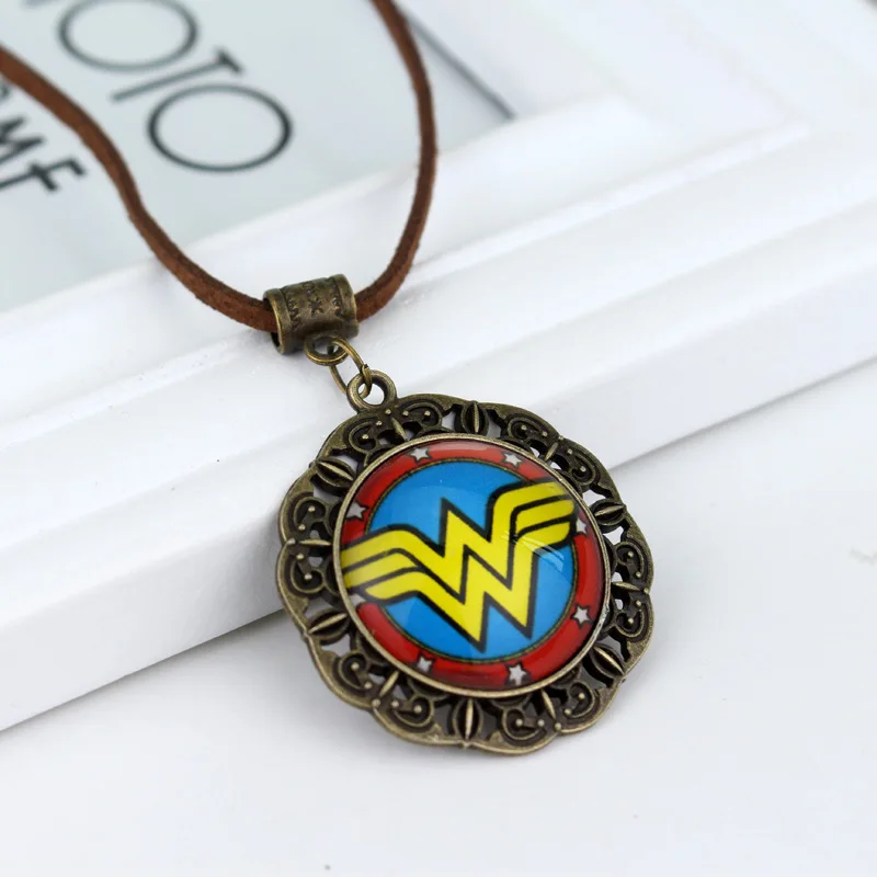 

Cosplay Necklace Headwear Logo Pendant Necklace Halloween Superhero Cosplay Accessories Birthday Christmas Gift