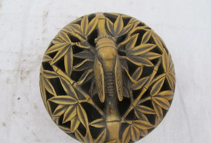 

Chinese Bronze Copper Hollow carved Cicada Cicadidae Bamboo Incense Burner a(5.19)