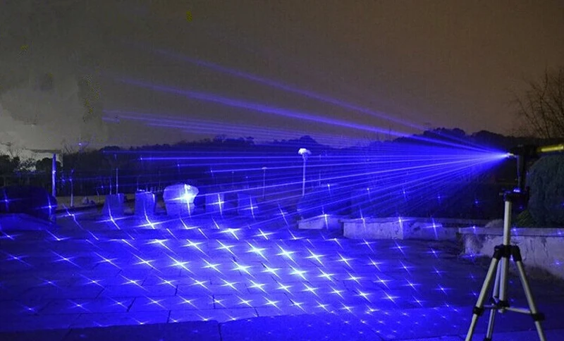 Масштабируемые 450нм 2000 МВт синие лазерные указки Фонарик спички сигарета горит с 5 звездами шапки+ 2pcx16340 батарея+ зарядное устройство