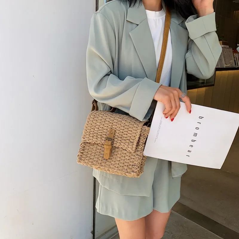 

Fashion Small Flap Women Bags 2019 New Quality Straw Purses And Handbags Bohemian Handmade Knitting Beach Bags Messenger Bags