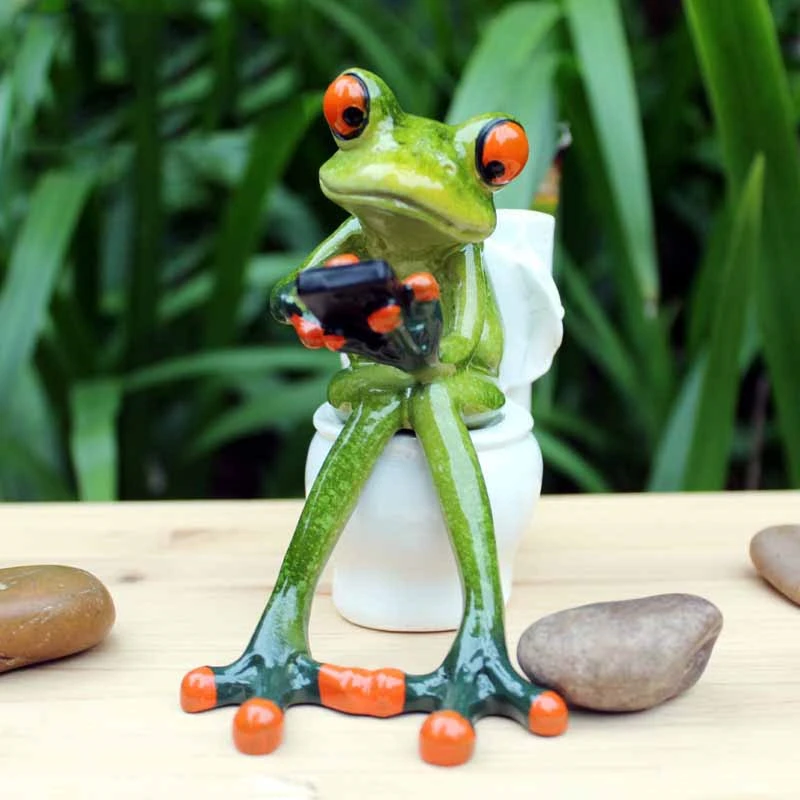 

3D Frog Sculpture Dolls Figurines Kawaii Crafts Sitting Toilet Ornaments for Home Decor Resin Frog Figurines Home Accessories