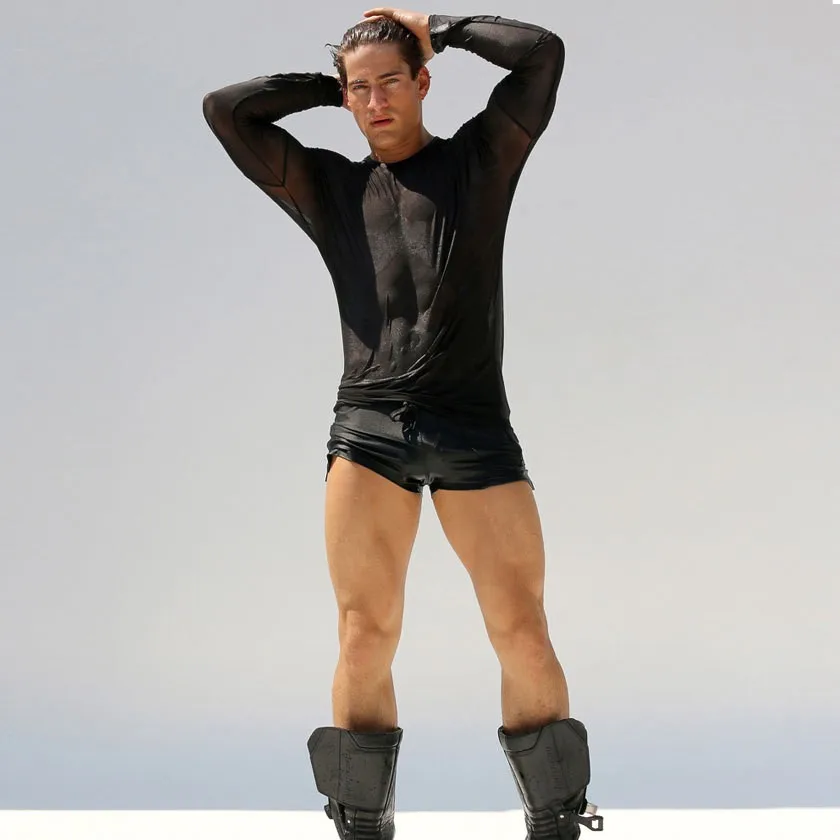 3023523169_902963794