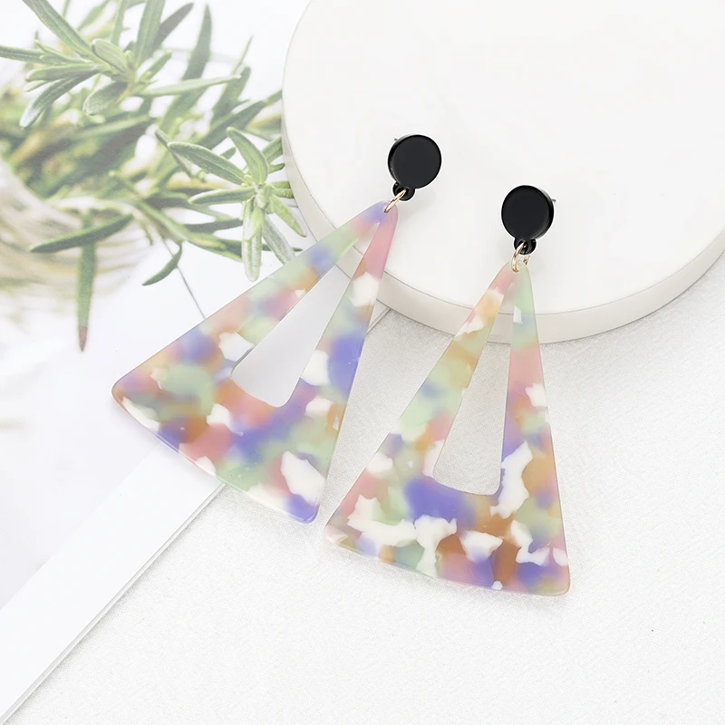 

New Design Colorful Geometry Acrylic Earring For Women Triangle Shape Statement Drop Earring Resin Party Jewelry Pendantes Gifts