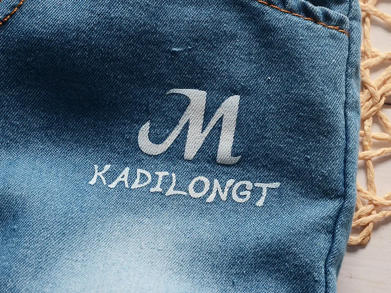 2882738109_1748351731