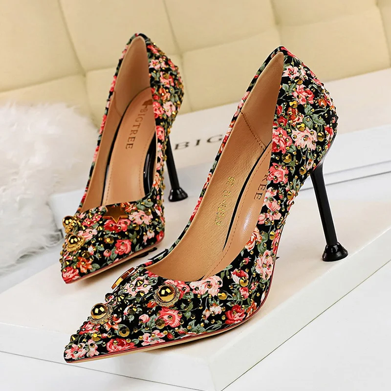 

BIGTREE Shoes New High Heels Rivet Women Pumps Hot Women Shoes Rhinestone Wedding Shoes Women Heels Ladies Shoes Classic Pumps