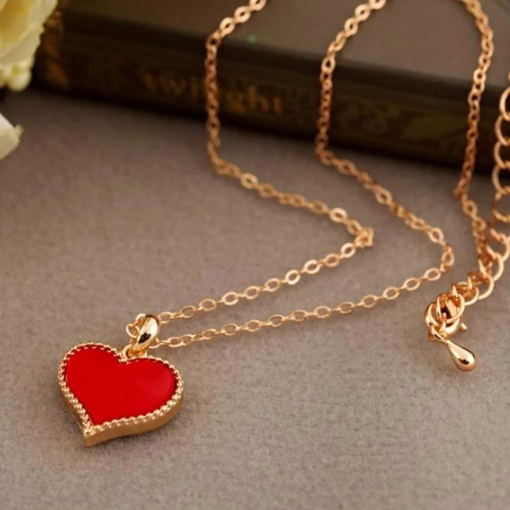 

Fashion Personality Love Short Necklace Korean Women Love Jewelry