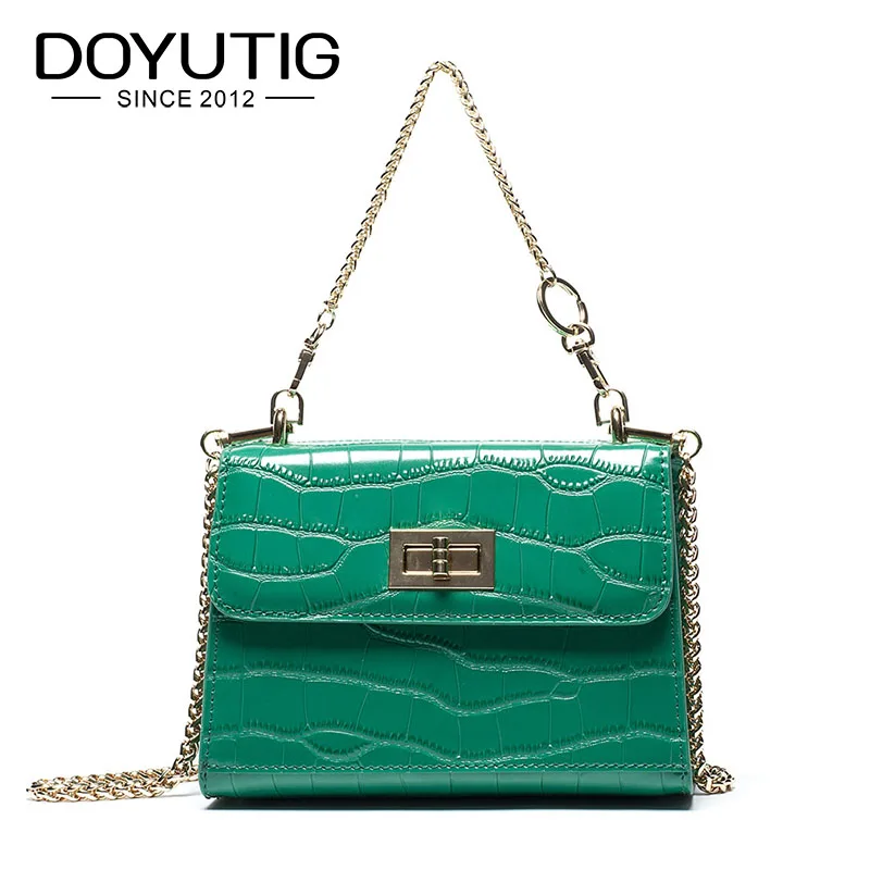 

European Style Women's Genuine Leather Small Flap Fashion Crocodile Crossbody Bag With Gold Chains Little Lady Shoulder Bag F536