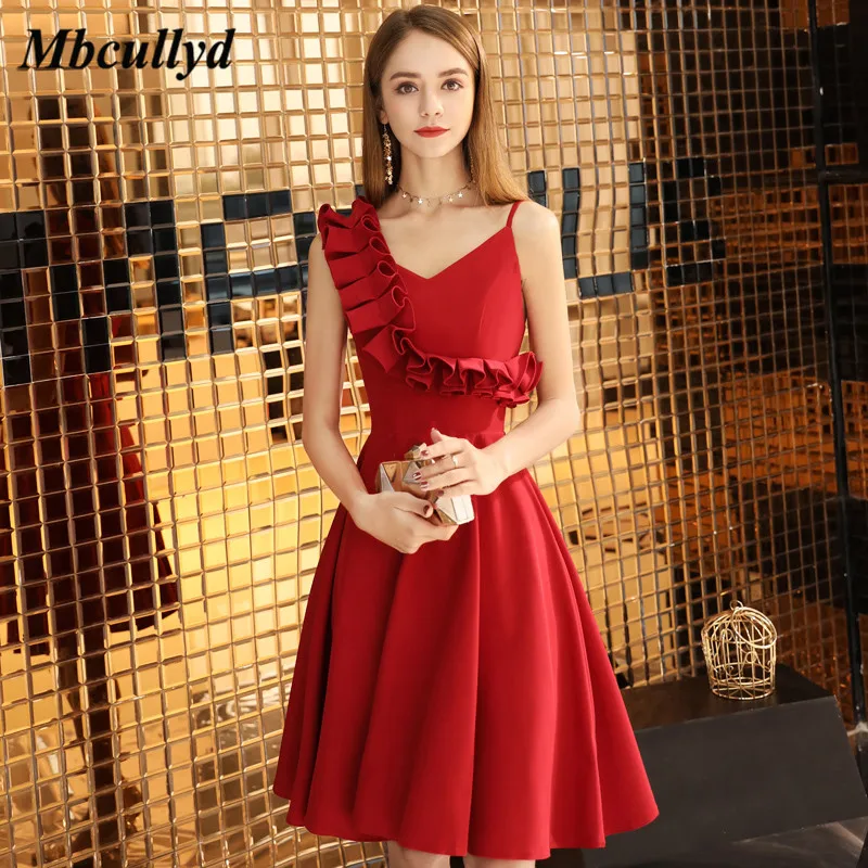 

Mbcullyd Red Satin Graduation Dresses 2019 Sexy Backless Knee Length Special Occasion Homecoming Plus Size Vestido de formatura
