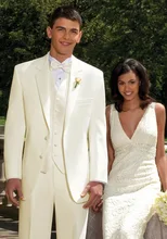 Classic Style Two Button Ivory Groom Tuxedos Groomsmen Men’s Wedding Prom Suits Bridegroom (Jacket+Pants+Vest+Tie) K:930