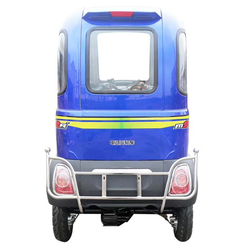 Трехколесный электрический скутер Trike 20 Ач 1000 Вт удобный полностью закрытый с