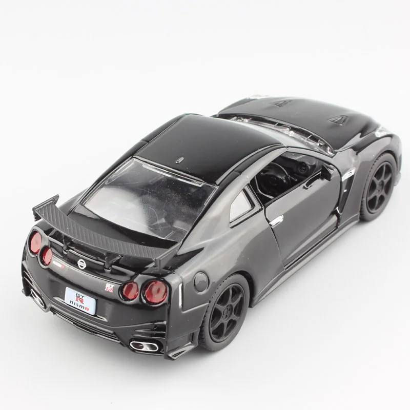 1/36 Масштаб Мини Automaxx Nissan SkyLine GTR R35 Nismo оттягивающая Модель литья под давлением спортивные гоночные автомобили транспортные средства игрушки для детей