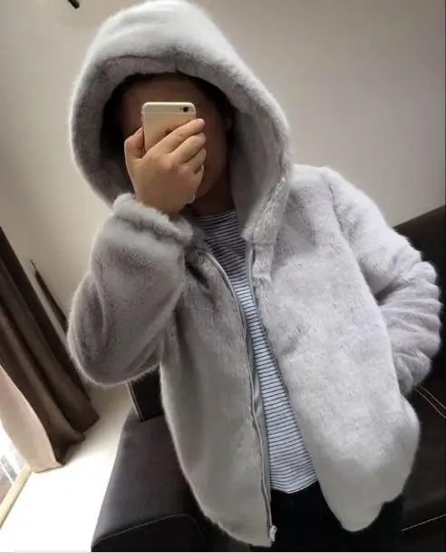 

Clobee 2018 Winter Women's Faux Fur Jacket Artificial Fur Overcoat Furry Coat Femme Plus Size Warm Fake Fur Outwear Z256