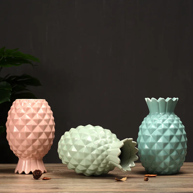 

European style Ceramic Flower Pineapple Vase set in the living room wine TV cabinet table dry flower decor
