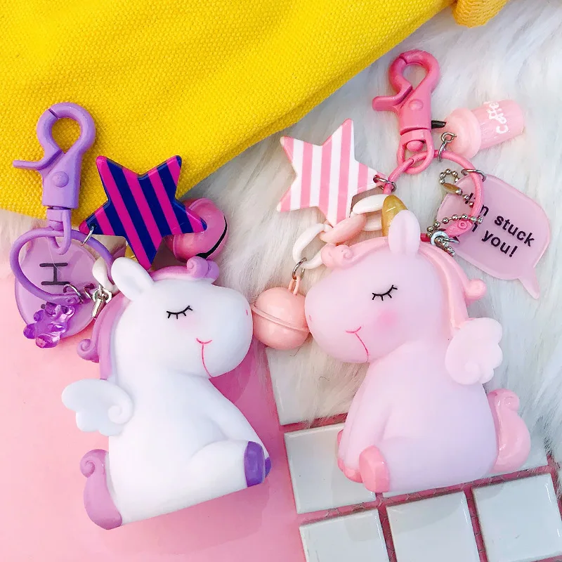 

2019 New High Quality Rainbow PVC Animal Unicorn Keychain for Men Women Bag Ornament Phone Key Chain Porte Clef keyring Bag
