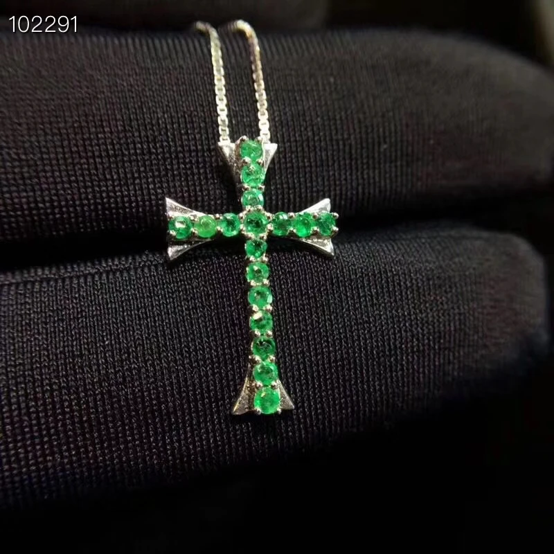 Naturel vert émeraude croix pendentif colliers naturel pierre gemme pendentif S925 argent rétro per