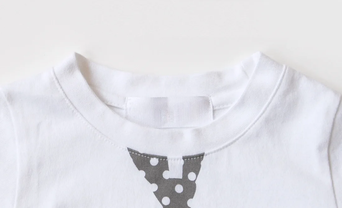Летние одинаковые комплекты для семьи футболка с короткими рукавами для мамы, папы и сына платья для дочки хлопковая одежда для отдыха D7 10