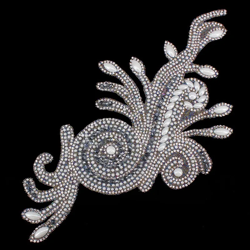 Аппликация из страз на одежду. Трафареты для страз на одежду. Орнамент из страз. Аппликация из страз. Аппликация из страз на одежду.