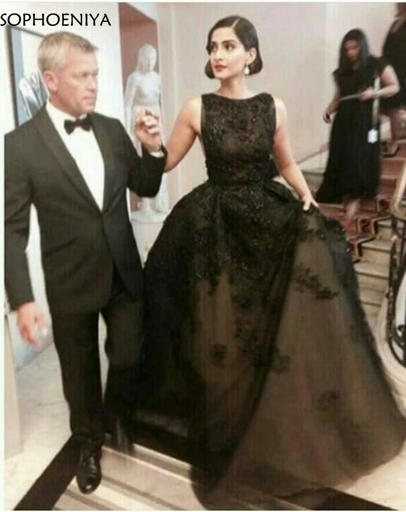New Arrival Cap sleeve Arabic evening dresses Long 2019 Black lace appliques beaded formal dress evening gowns robe de soiree New Arrival Cap sleeve Arabic evening dresses Long 2019 Black lace appliques beaded formal dress evening gowns robe de soiree