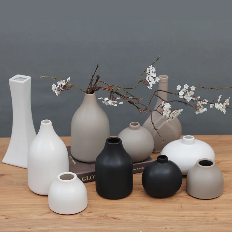 

Chinese Black/White Simple Ceramic Vase Figurines Home Decoration Classic Minimalist Flower Pot Porcelain Vase Crafts Ornament