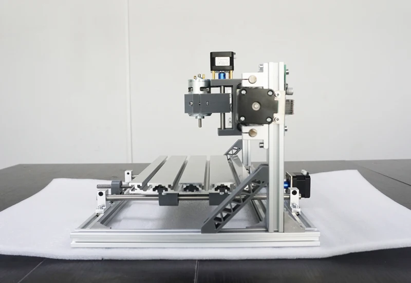 DIY мини ЧПУ 3018 маршрутизатор+ 500 МВт/2500 мвт/5500 МВт лазерный деревообрабатывающий станок 300*180 мм с гравировальными инструментами, зажимом и ER11 в подарок