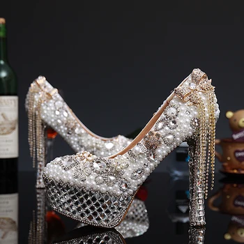 

2018 Luxury Lady White Pearl Rhinestone Party Dress Shoes Thin Heels Shoes Crystal Pearl High Heels Bridal Wedding Dress Shoes