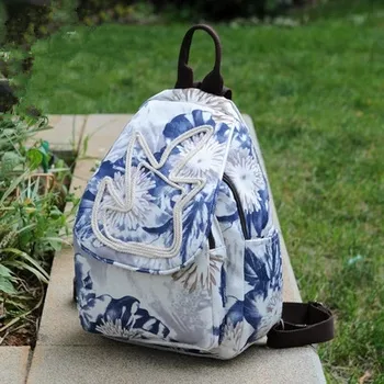 

Fashion String Appliques Women Cover Backpacks!Nice Floral Printed Appliques Classic Lady Hasp Backrack Vintage Canvas backrucks