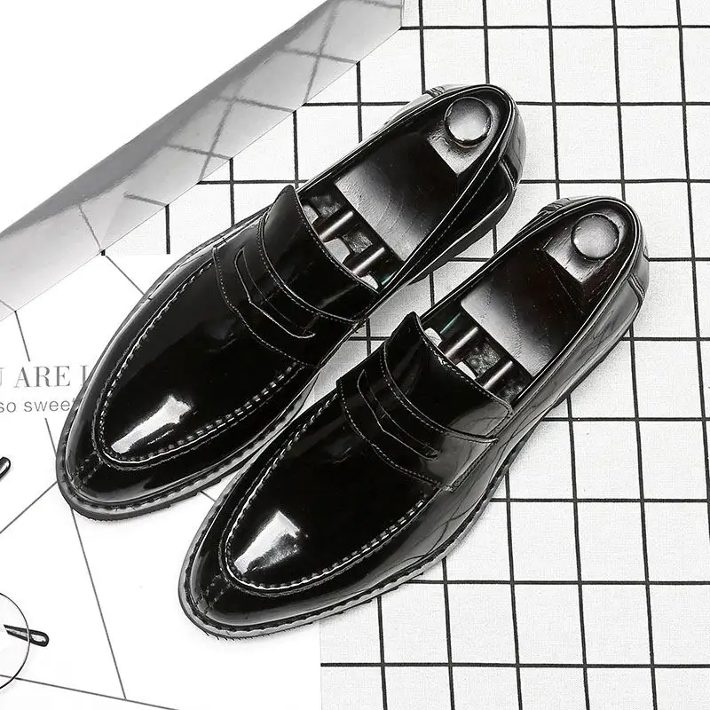 En Hommes 38 Concise Cuir Slip Gris marron Weishimibang Mode 44 Robe Brun Sur Shinnyblack noir forme Ronde Toe Plate Bateau gris Homme Pu Chaussures Classique n0OwPZ8kXN
