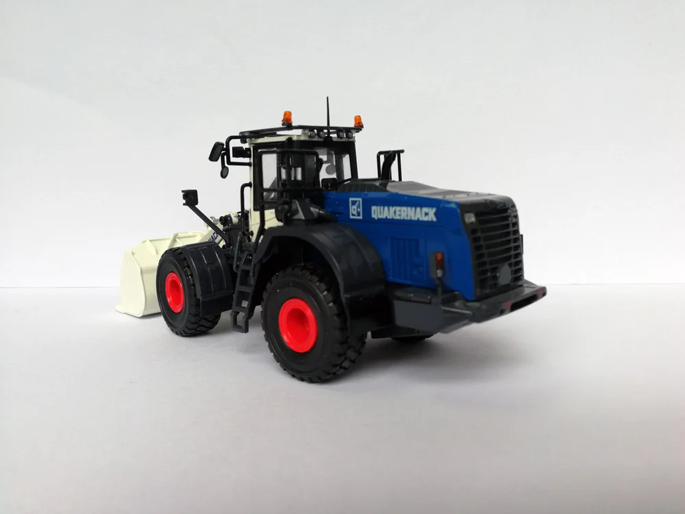 8116 (2)