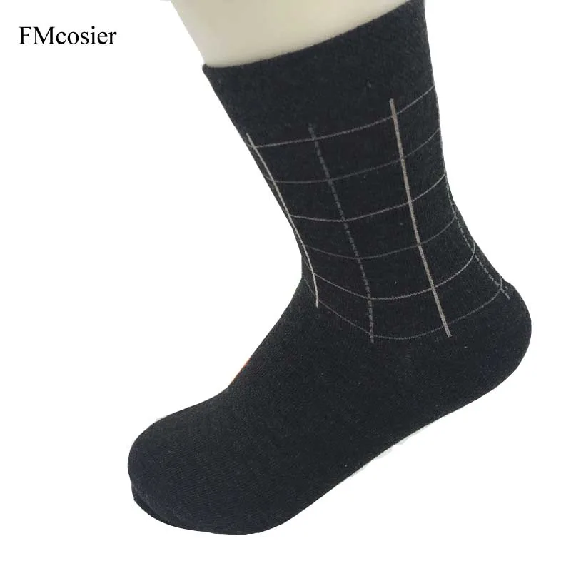 Носки для девочек для Для мужчин 2017 sokken Calcetines Meia masculina платье хлопковые носки Для мужчин Повседневная Большой 44 42 моды черный белый серый