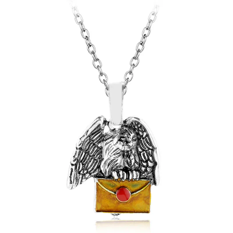 

Novelty Lumos Gryffindor Pendant Owl Postman Ornaments Necklace Envelope Notice Pendant Accessories for Women Vintage Style