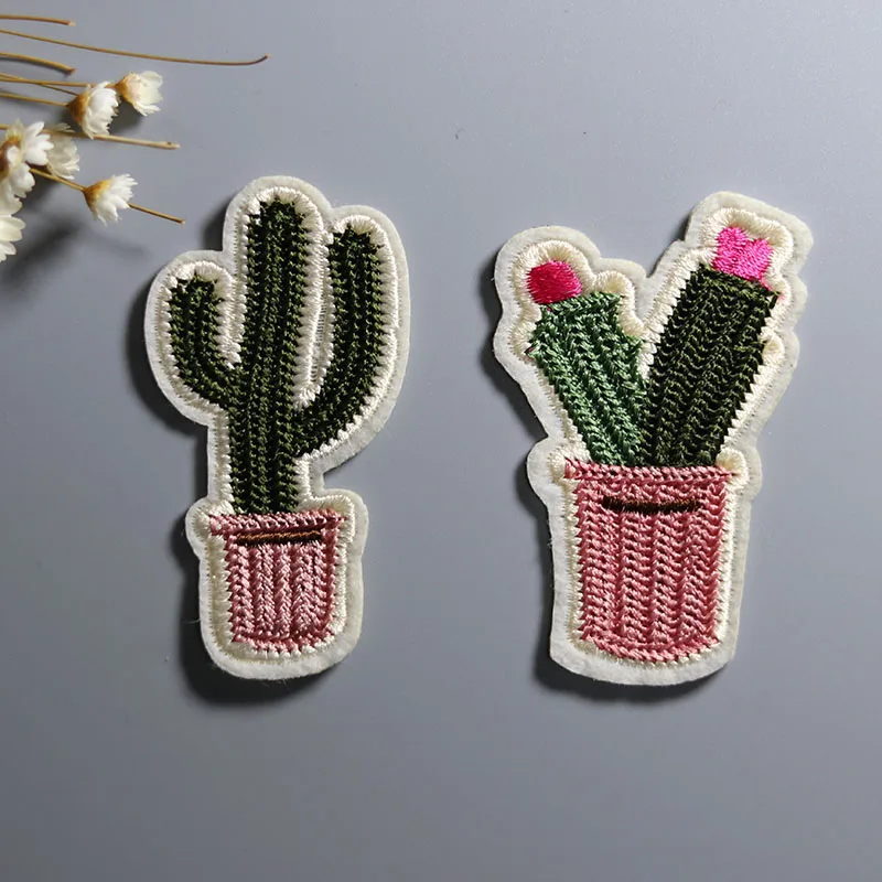 NEW 1PC beautiful plant Cactus flower Iron On Embroidered Patch For Cloth Cartoon Badge patch Garment Appliques DIY Accessory