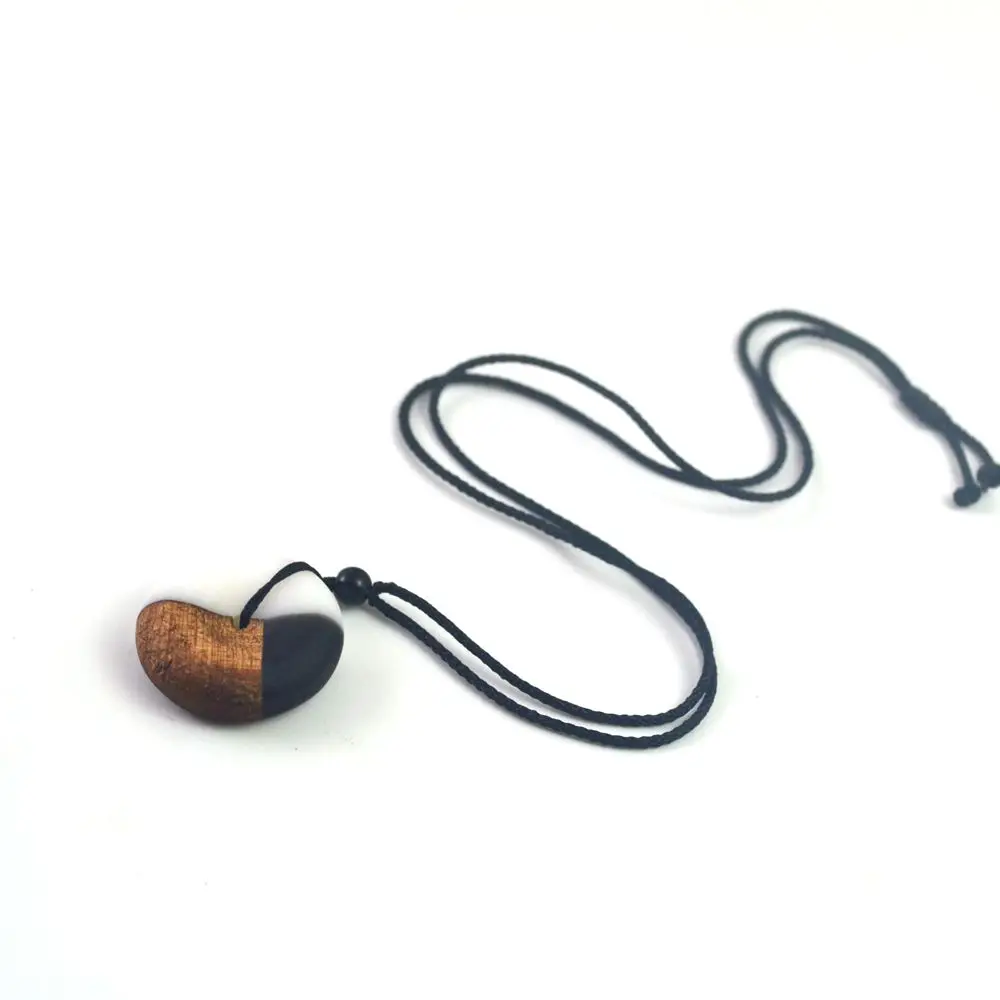 

Classic retro fashion necklace for men and women, couple gifts.