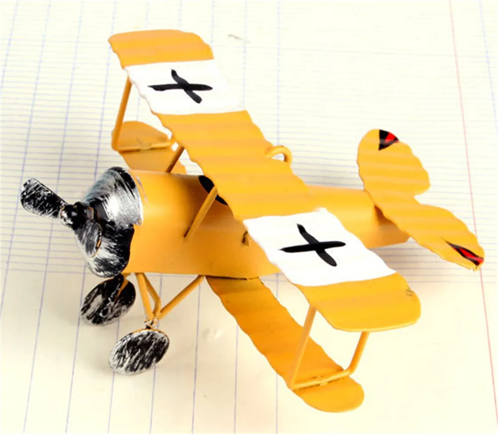 

Iron Retro AircraftKids Toys Vintage Metal Plane Model Photography Props Glider Biplane Pendant Airplane Model Toy Randomly