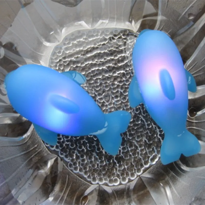 

Dolphin Shape Children Swiming Water Toys Kids Baby Bath Toy Colorful LED Flashing Lamp Change For Children low price hot sale