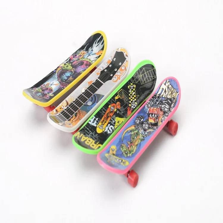 

4PCS/SET hot Cute Party Favor Kids children Mini Finger Board Fingerboard Skate Boarding Toys Gift Free shipping