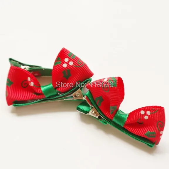 Christmas hairclip.jpg