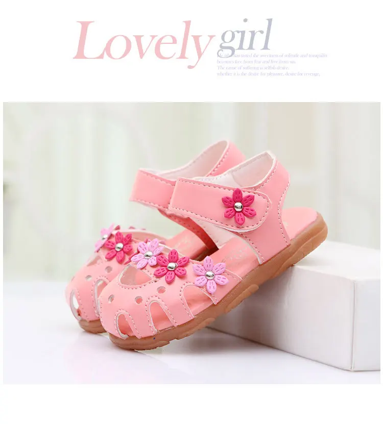 Летняя стильная детская обувь для маленьких девочек сандалии для девочек детская обувь для девочек заклепки цветок сандалии мягкая обувь для девочек Лидер продаж