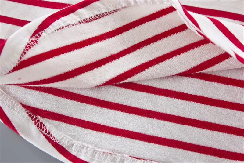 4478174339_397663047