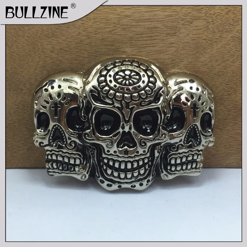 

The Bullzine Fashion 3 skulls belt belt buckle with silver finish FP-03555-1 suitable for 4cm width belt