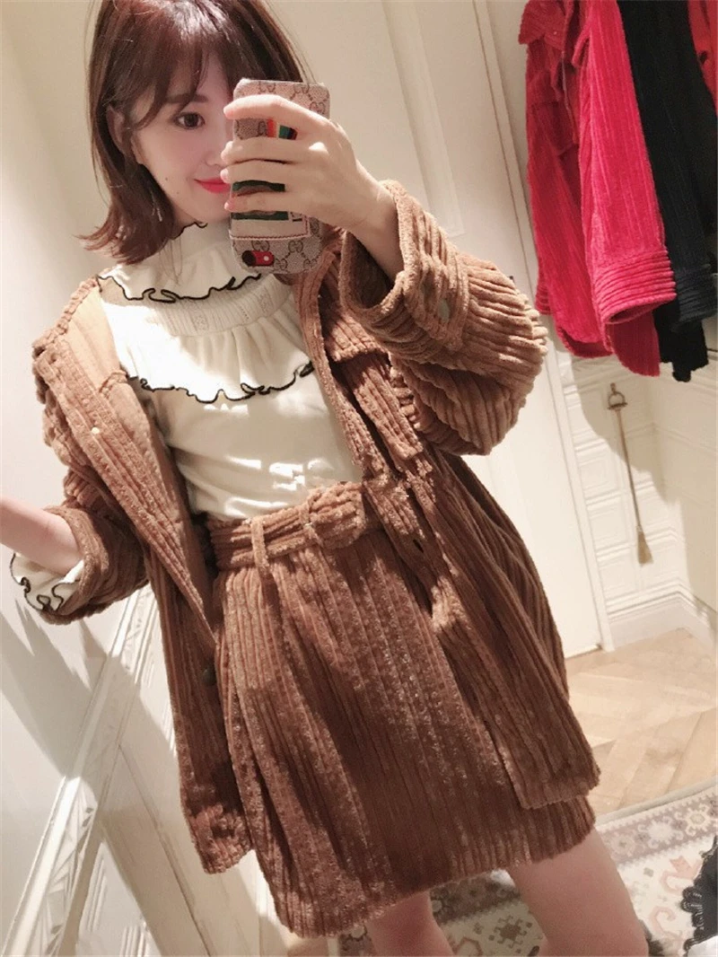 (31)