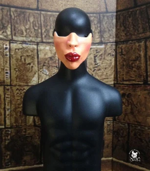 

New Delicated 1/6 Scale Soldier Mini Mask Red lip beauty For Fans Collection