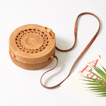 

Dropshipping 2018 INS Hot Rattan Round Bag Travel Summer Bag for Women Circle Rattan Bag Female Crossbody Shoulder Beach Bag